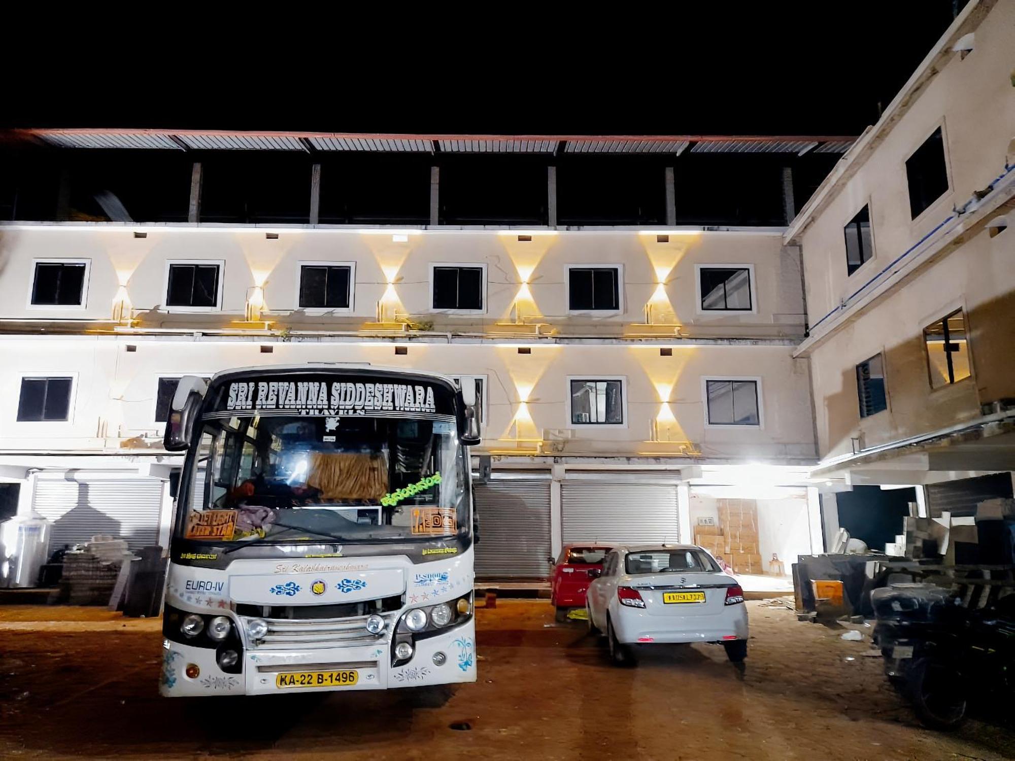 Kamath Inn Māvalli Esterno foto
